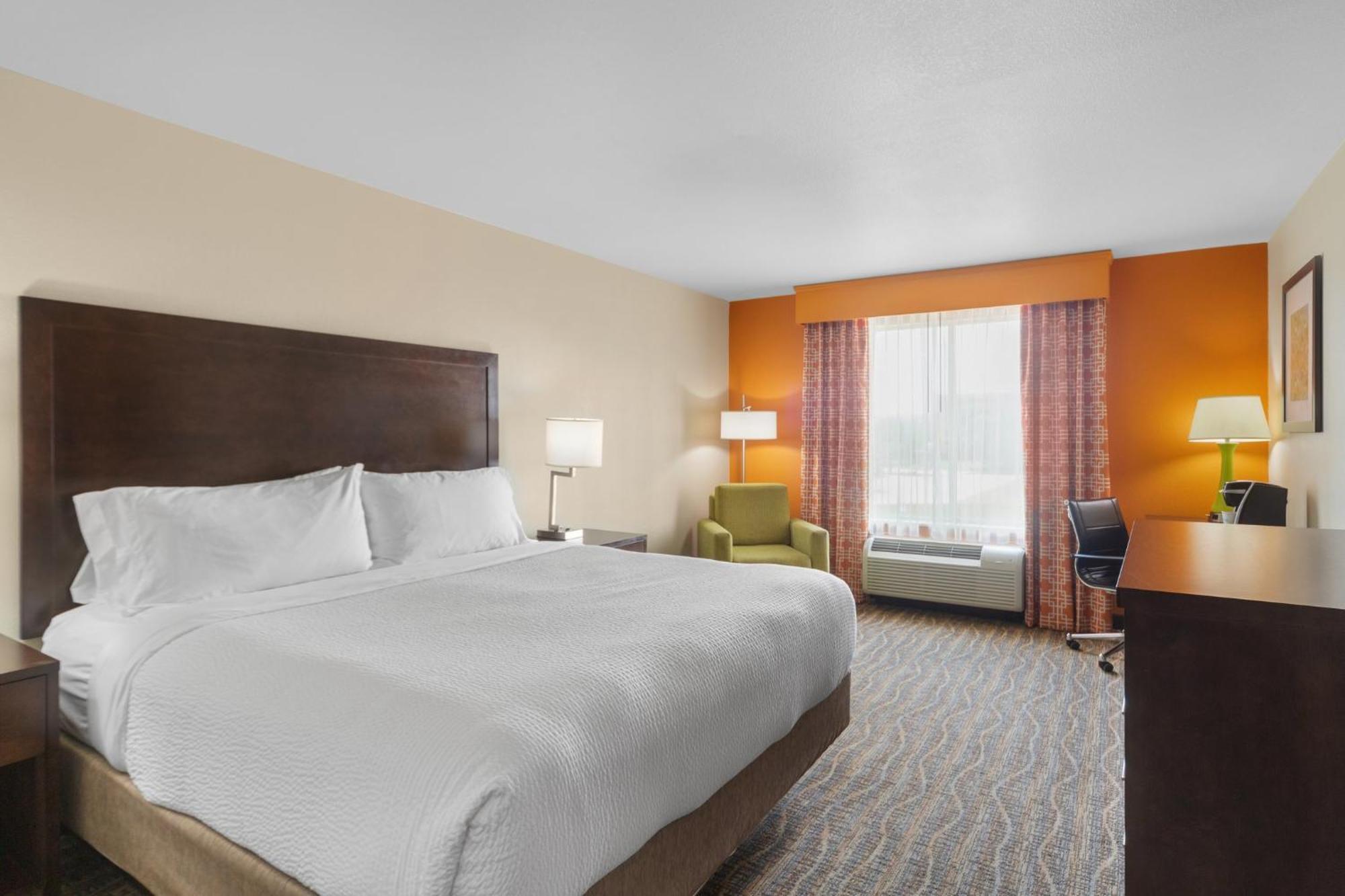 Holiday Inn Express Tomball By Ihg Екстериор снимка